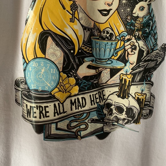 Steam Punk - Alice in Wonderland - - Unisex T-Shirt - “We’re All Mad Here” NWOT - Picture 4 of 8